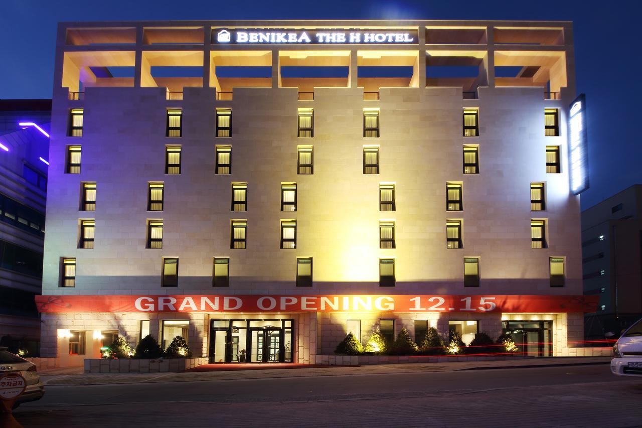 Benikea The H Hotel Hwaseong Екстер'єр фото