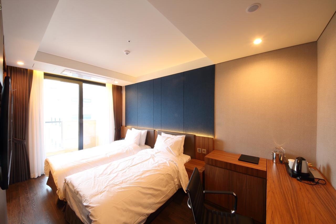 Benikea The H Hotel Hwaseong Екстер'єр фото