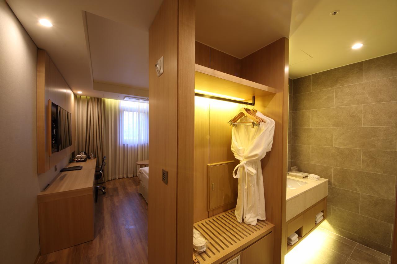 Benikea The H Hotel Hwaseong Екстер'єр фото
